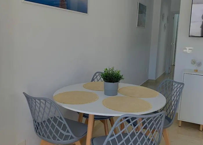 Un Descanso Junto Al Mar 丰希罗拉