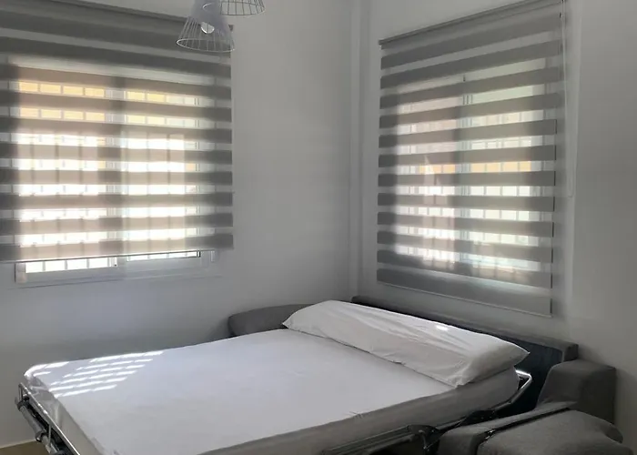 Un Descanso Junto Al Mar Фуэнхирола